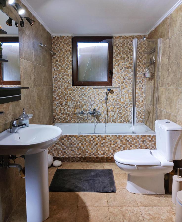 Athevillas Chrysoula Mézapos 외부 사진